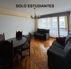Lloguer Pis  Calle conde de torrecedeira. Amplio piso para estudiantes junto a la facultad  torrecedeira