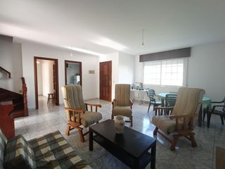 Maison à Ponteareas. Casachalet independiente en ponteareas