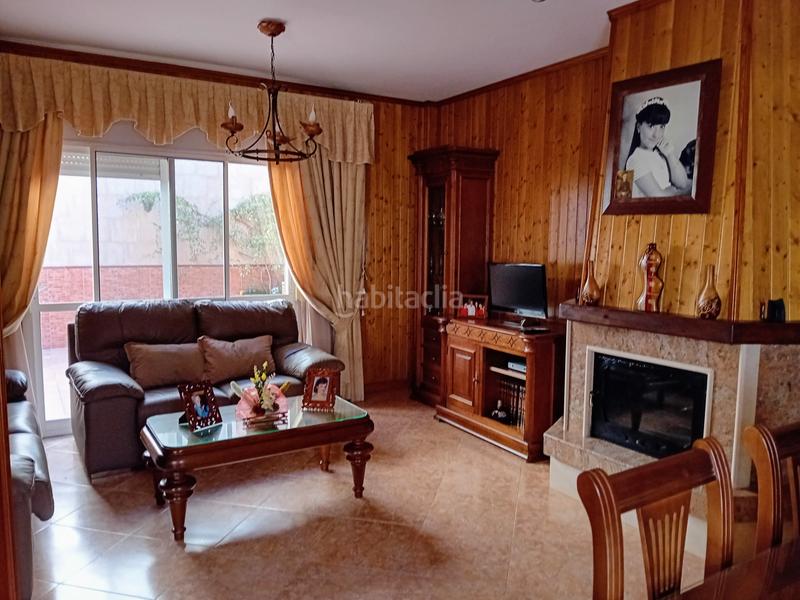 Foto 28fb4413-c91d-47e5-96d4-224529109cb4. Casa a schiera con camino in Yunquera