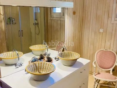 Foto 610048f4-e0e7-4c99-8c6e-41f26871063e. Masia amb xemeneia a Tolox