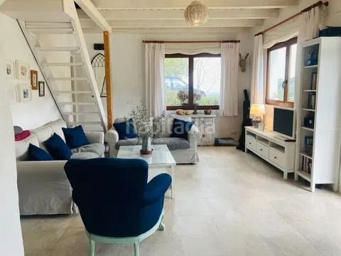 Foto d43727c1-dcd1-4ac5-96a0-e36f598d7371. Masia amb xemeneia a Tolox