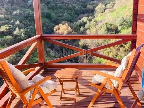 Foto f3644fa6-2ef3-4868-8025-8a989d965a51. Masia amb xemeneia a Tolox