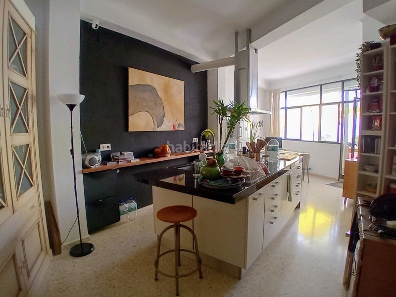 Foto 7c8162cc-4681-4335-9993-5a8f98380aee. Casa aparellada amb aparcament piscina a El Molinillo - Capuchinos Málaga