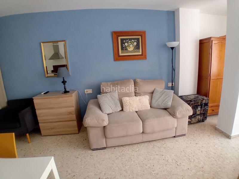 Foto d2a85cba-6147-4708-819c-8604717e376c. Casa aparellada amb aparcament piscina a El Molinillo - Capuchinos Málaga