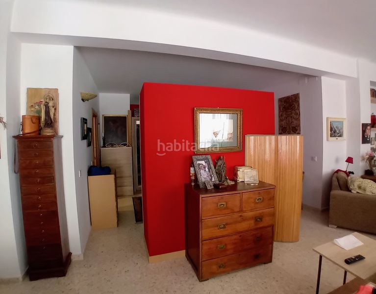 Foto fc39e583-e66f-4b0f-b7fe-b1cd565c851d. Casa aparellada amb aparcament piscina a El Molinillo - Capuchinos Málaga