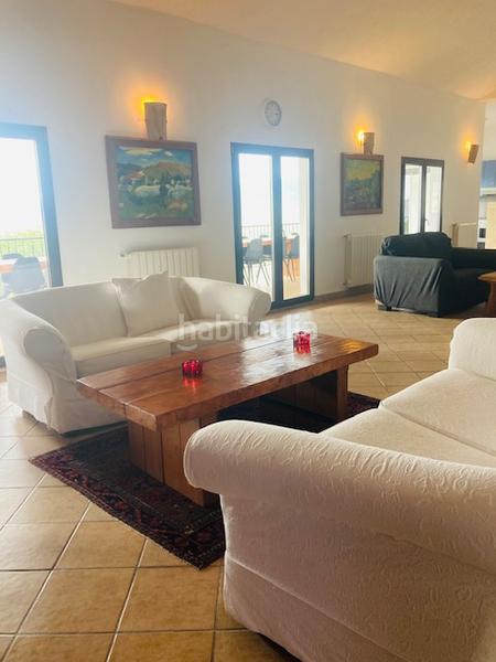 Foto 130bd5e1-59d6-4037-8516-a00f1ea6695b. Edifici amb piscina a Alozaina