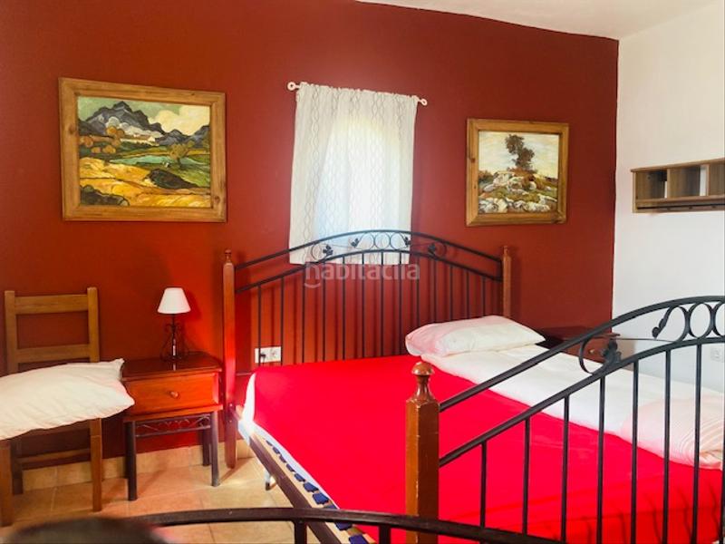 Foto 6afb9b64-d263-4668-aa13-b1ea17e24726. Edifici amb piscina a Alozaina