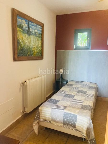 Foto 7d99abd7-96b3-48bb-9f2b-9f77b666e0f5. Edifici amb piscina a Alozaina