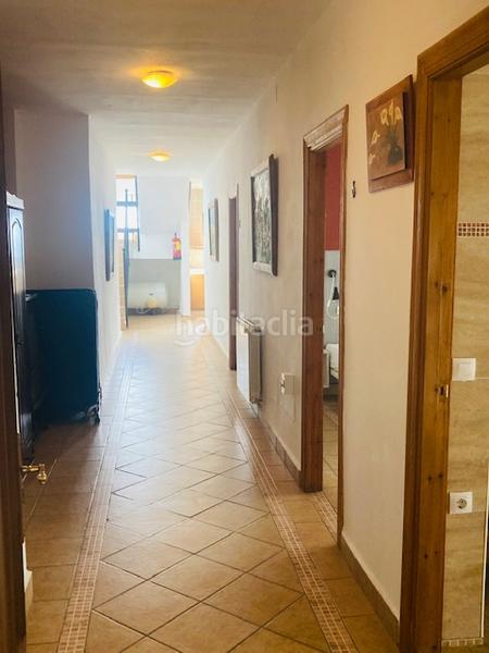 Foto bb95a1cc-0e3a-4fa0-89b0-628cb0903a10. Edifici amb piscina a Alozaina