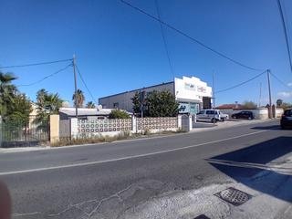 Nau industrial a Centro. Fantástica  oportunidad en alahurin el grande