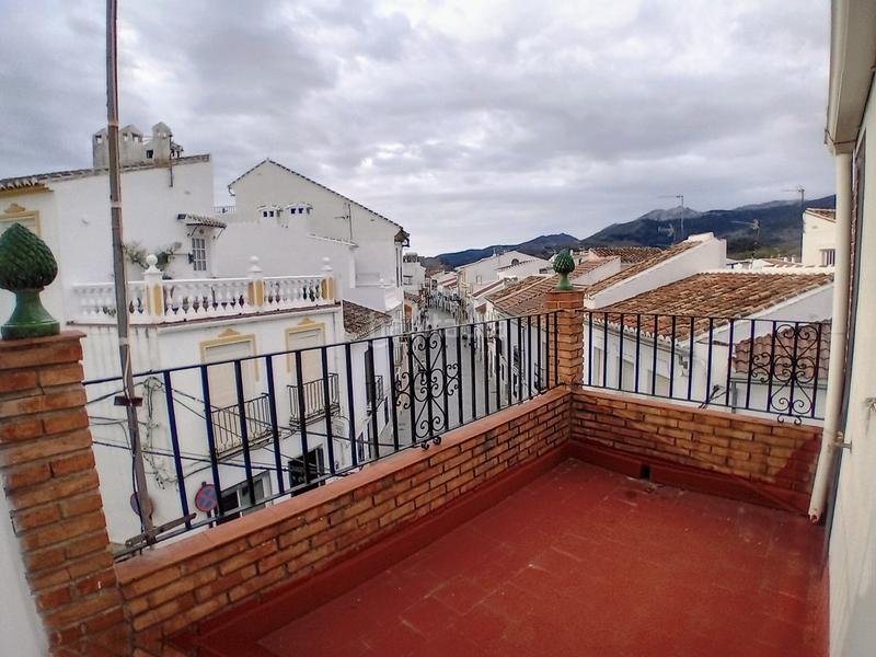 Foto fba36d14-8ad0-4f13-8067-2af56eb2405b. Business premise in Yunquera