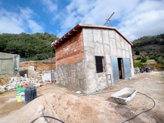 Masia a Calle agua 61. Fantástica finca en yunquera, sierra de las nieves