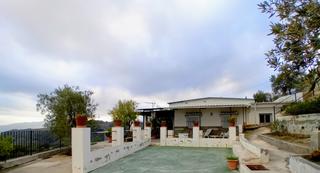Masia a Alozaina. Se vende finca en alozaina, sierra de las nieves