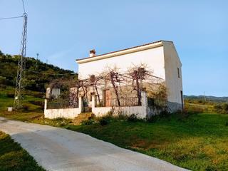 Casa a Guaro. Venta de finca  en guaro – 50.945 m²
