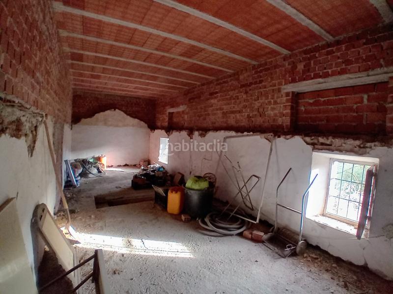 Foto 388749b3-dfaa-47b3-9fc7-68697c3c9eaa. Casa amb aparcament a Guaro