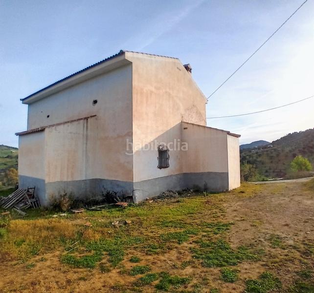 Foto 6551ceec-b82f-40c9-ba6f-7e0689ed6ae4. Casa amb aparcament a Guaro