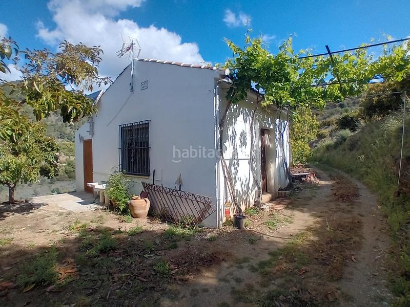 Foto f152efbc-c47f-42b5-82fc-5026320d29a9. Fondo rustico in Yunquera