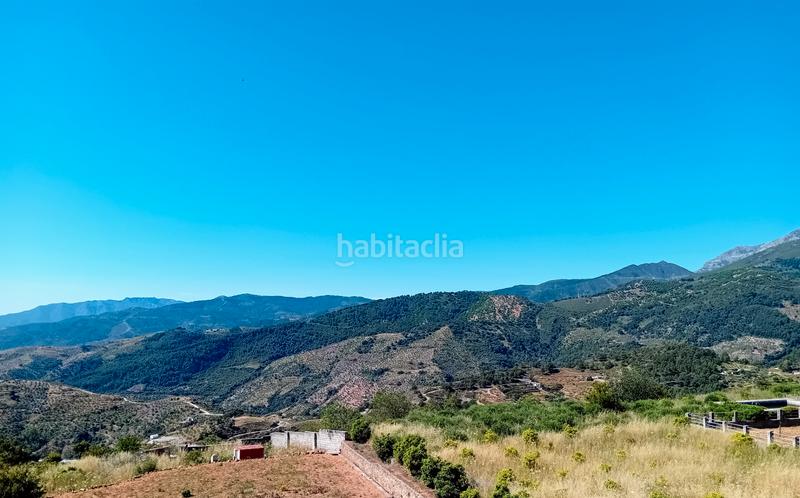 Foto d8ecc285-3ad3-4838-8283-5b0176c73319. Maison jumelée avec cheminée dans Yunquera