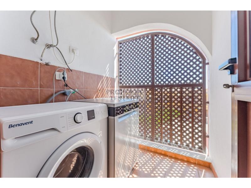 Foto 70ed8409-9949-4cd5-a356-250dc44eacba. Apartment with pool in Costa del Silencio Arona