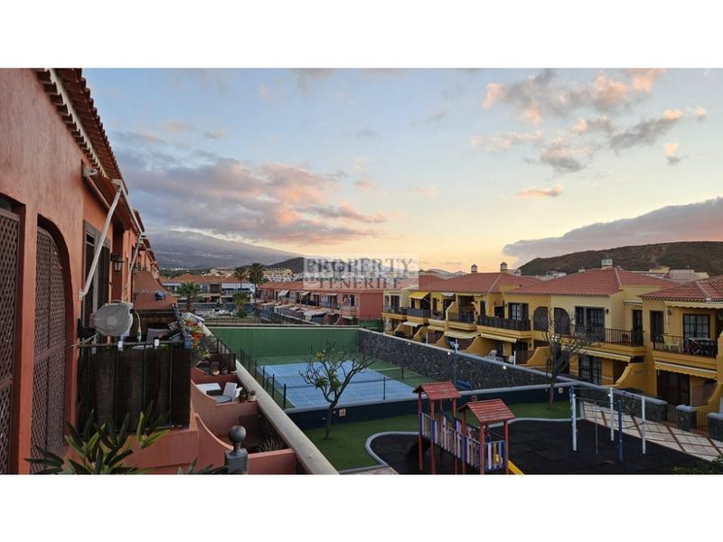 Foto 71896bf3-2b37-4494-9269-5c1e6f6e6838. Apartment with pool in Costa del Silencio Arona