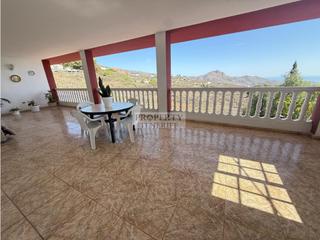 Maison à Arona Pueblo. Estupenda casa de 5 dormitorios ubicada en arona