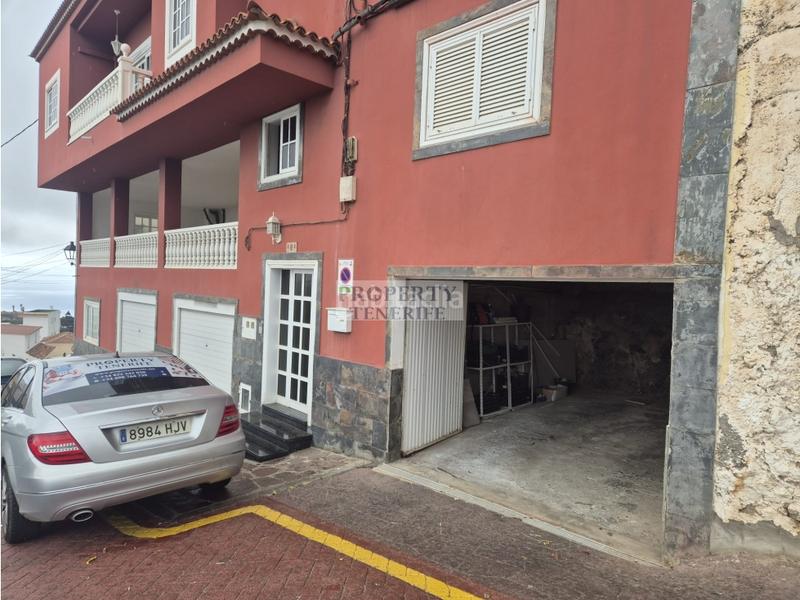 Foto 21ed22f3-b3a3-4fb1-b271-208911747323. Casa a Arona pueblo Arona