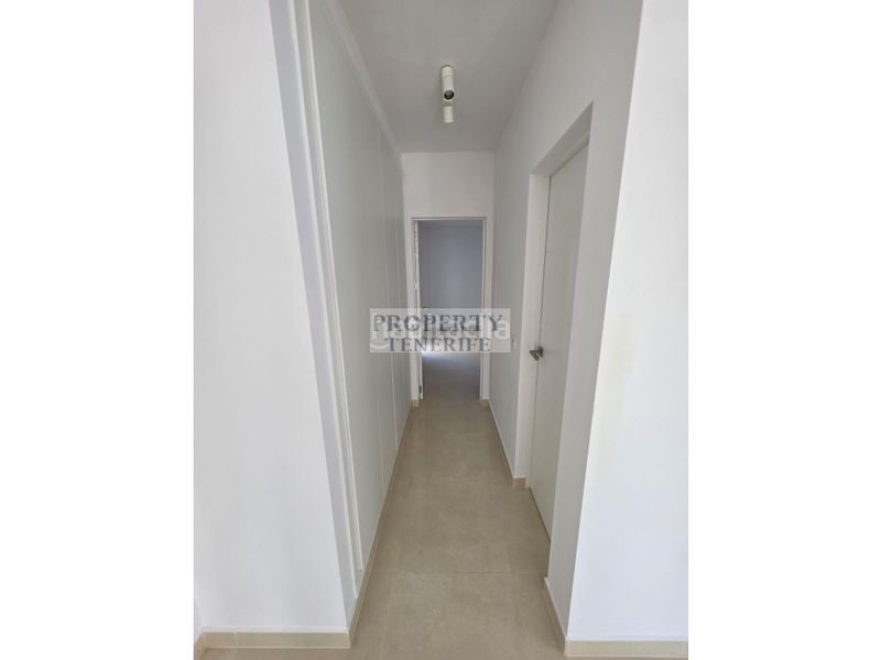 Foto 87110d73-14bf-4b4c-a4ca-0e7dc6cc89b6. Apartament a Casco Urbano Adeje