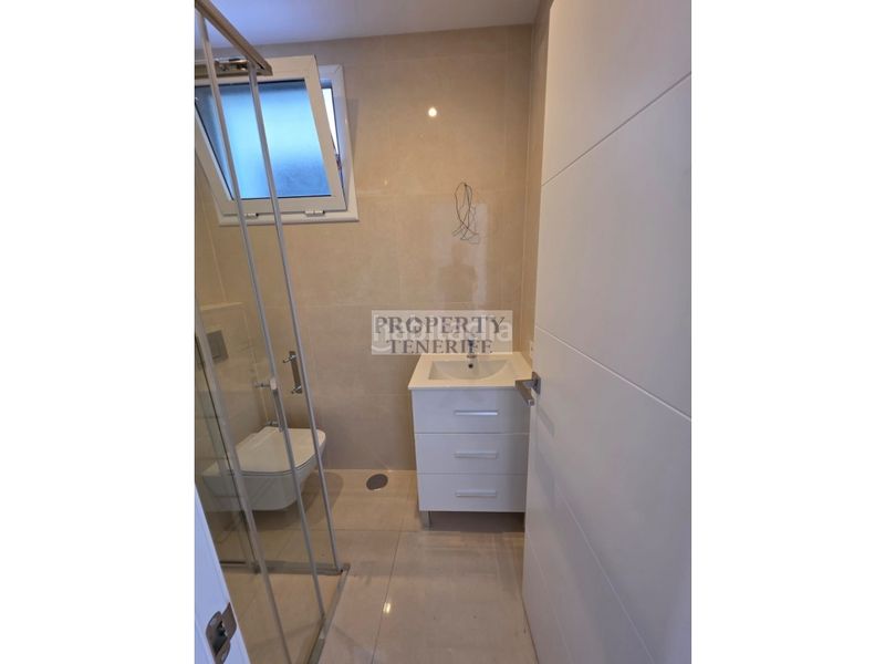 Foto d7ba47ce-de55-4b8c-b596-8def12436821. Apartament a Casco Urbano Adeje