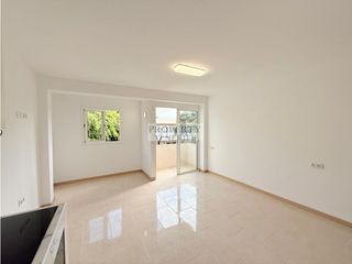 Apartment in El Fraile. Estupendo apartamento de 2 dormitorios ubicado en el fraile