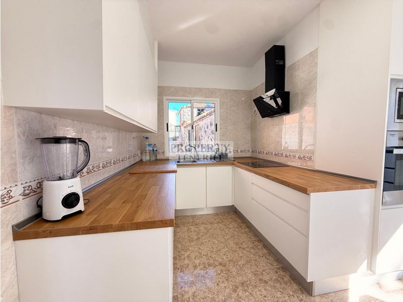 Foto cfde7ea3-ab41-4b61-968c-8d39f28684b4. Casa a Chío Guía de Isora
