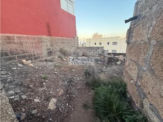 Terreny residencial a San Miguel. Estupendo terreno urbano con una construcción en san miguel
