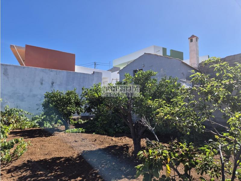 Foto 401ce862-77ca-4110-92d4-5003c00b8e7f. House in Santiago del Teide pueblo Santiago del Teide