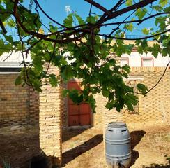 Terrain résidentiel à Carmona. Gran solar en venta!!! 170m2 con desages metidos