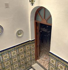 Casa a Carmona. En venta excelente casa en el real