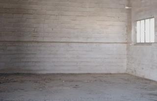 Miete Fabrikhalle in Carmona. Se alquila nave zona el real 130m2