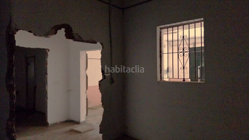 Foto 0168aee5-8150-4177-a1b6-4c0291c819b4. Local comercial a Carmona