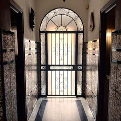 Haus in Carmona. Gran vivienda en venta en el real, 2 plantas