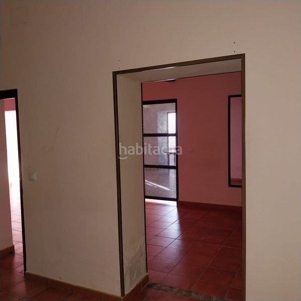 Foto 52f2b254-3859-4e54-8080-9f36837df412. Local comercial a Carmona