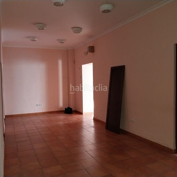 Foto 94bbaaca-5b83-49ba-aa63-354b1622c7d3. Local comercial a Carmona