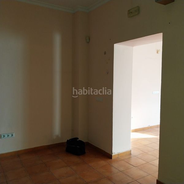 Foto f939d873-aa4a-4d0c-8487-d018149f633b. Local comercial a Carmona