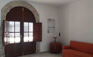 Location Appartement à Carmona. Piso en planta baja en alquiler