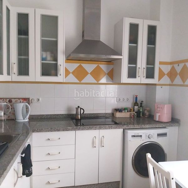 Foto 3a93eb55-5384-4561-bea2-6709647caef7. Miete etagenwohnung in Carmona