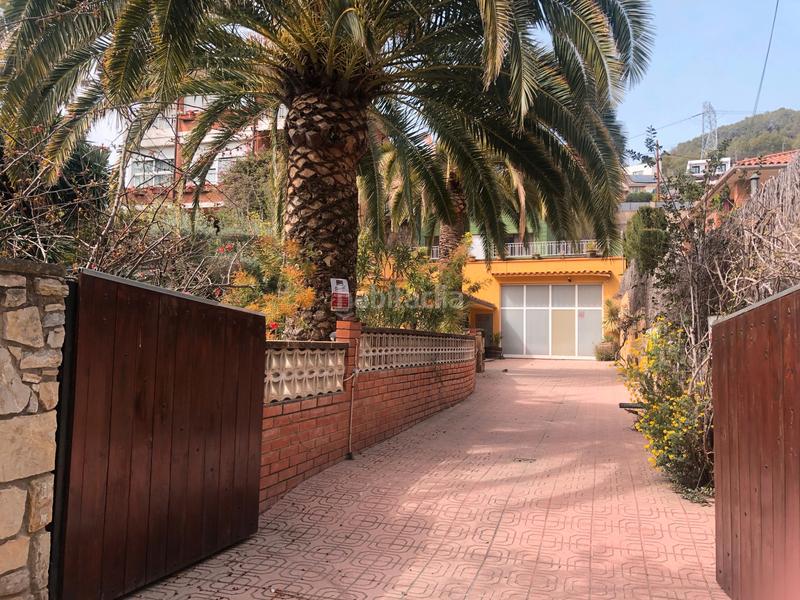 Foto 2a1e165a-1393-4d6d-a9dc-411ccdb167fd. Xalet amb xemeneia calefacció aparcament piscina a Vallirana