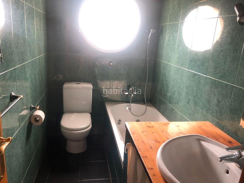 Foto 4cc30da2-bbdc-4b36-9821-b334fa976f1a. Xalet amb xemeneia calefacció aparcament piscina a Vallirana