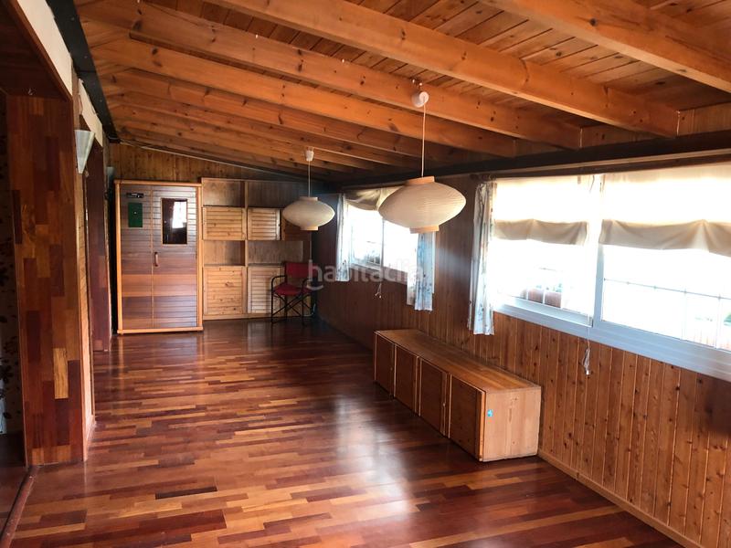 Foto 731ab520-ee9a-4165-83f5-02d07d34c02f. Xalet amb xemeneia calefacció aparcament piscina a Vallirana