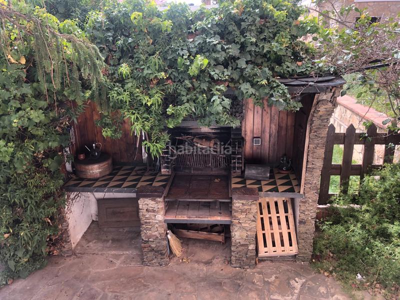 Foto 97330a6f-228b-4f99-91d6-127655a5fc5a. Xalet amb xemeneia calefacció aparcament piscina a Vallirana