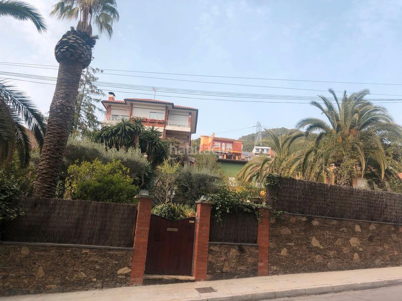 Foto ae6013ca-94a4-48b5-bf6f-49413bc8fcd7. Xalet amb xemeneia calefacció aparcament piscina a Vallirana