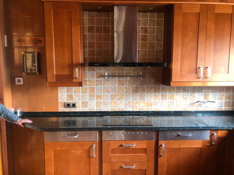 Foto b85e7fe8-8b14-4174-8bef-686f07079baa. Xalet amb xemeneia calefacció aparcament piscina a Vallirana