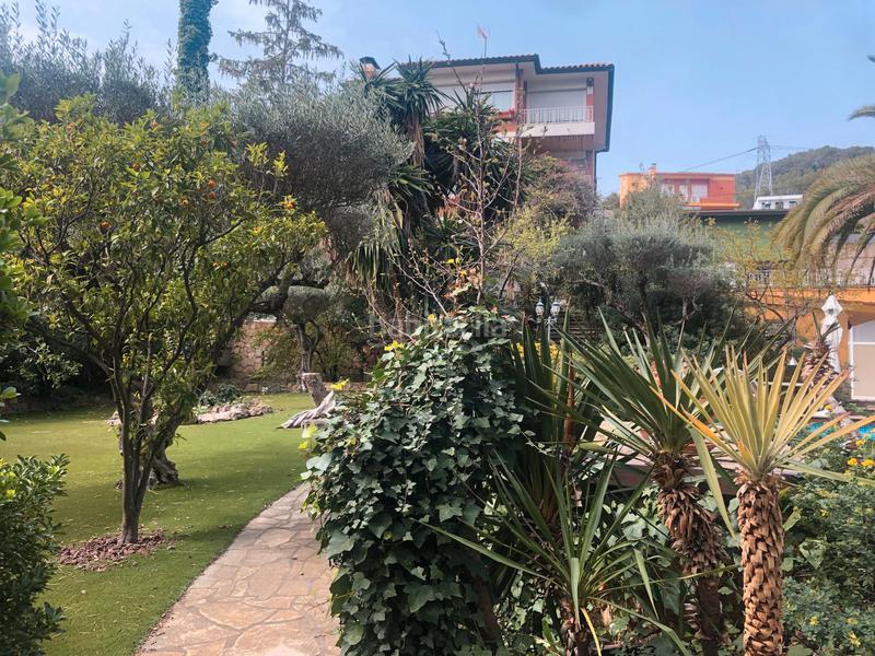 Foto bde1bca0-c11b-496d-b10f-69dbdaf7eb7e. Xalet amb xemeneia calefacció aparcament piscina a Vallirana