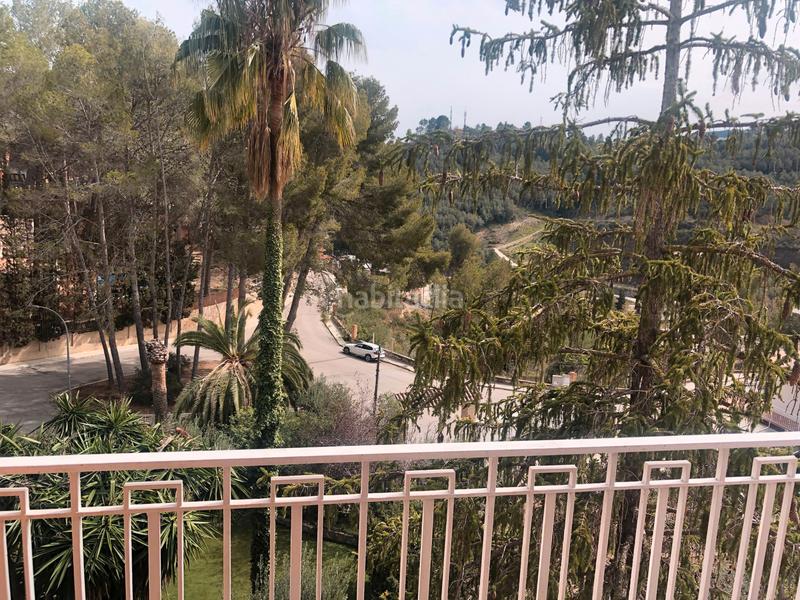 Foto caee374e-db8b-4ffa-a973-2c05cb15bb91. Xalet amb xemeneia calefacció aparcament piscina a Vallirana